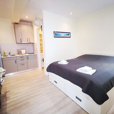 Meressa Nina&Leo Studio Apartments Novigrad Istria Exteriör bild