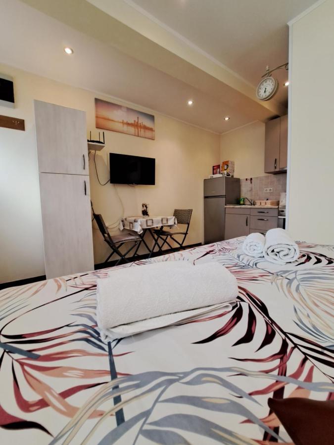 Meressa Nina&Leo Studio Apartments Novigrad Istria Exteriör bild