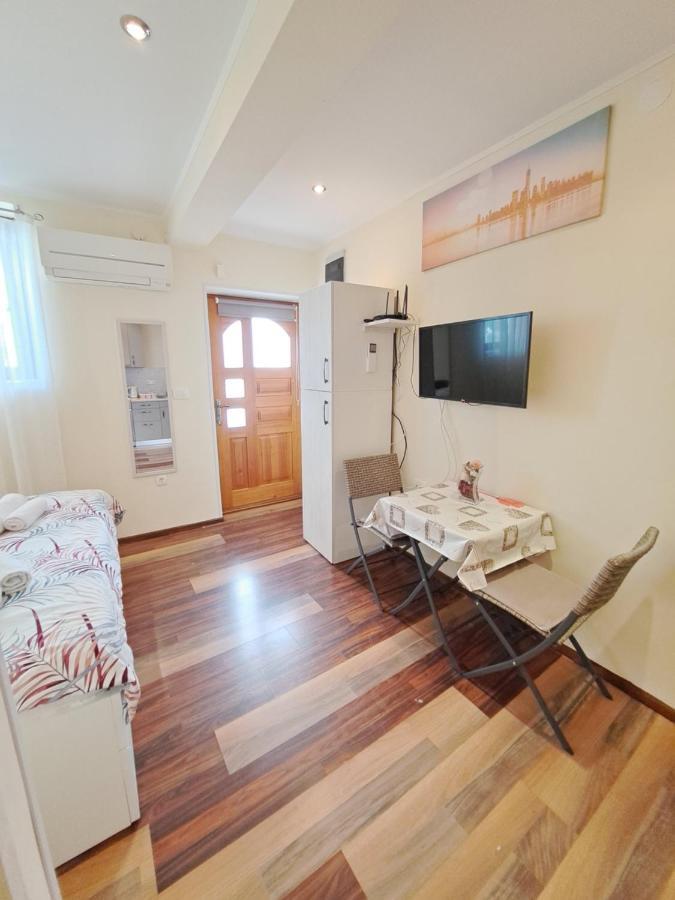 Meressa Nina&Leo Studio Apartments Novigrad Istria Exteriör bild