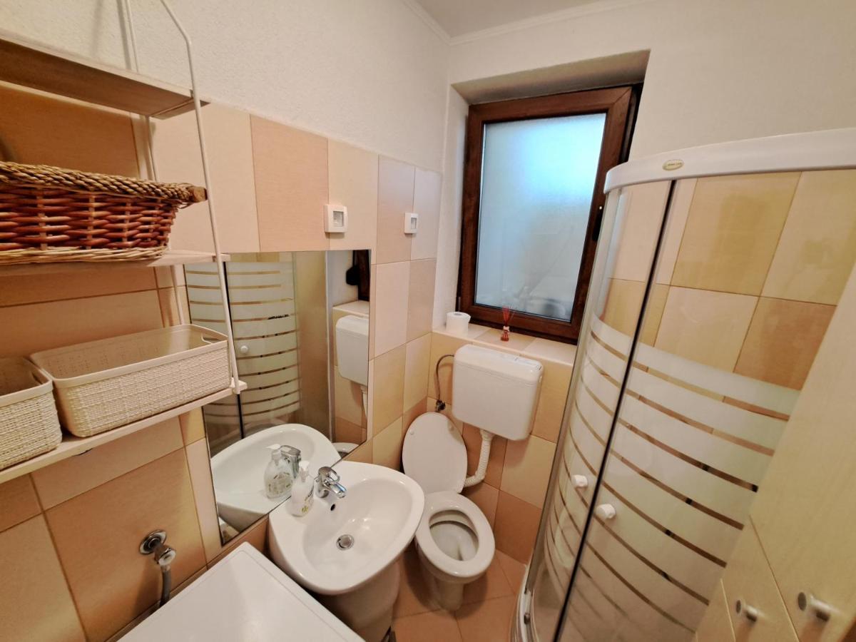 Meressa Nina&Leo Studio Apartments Novigrad Istria Exteriör bild