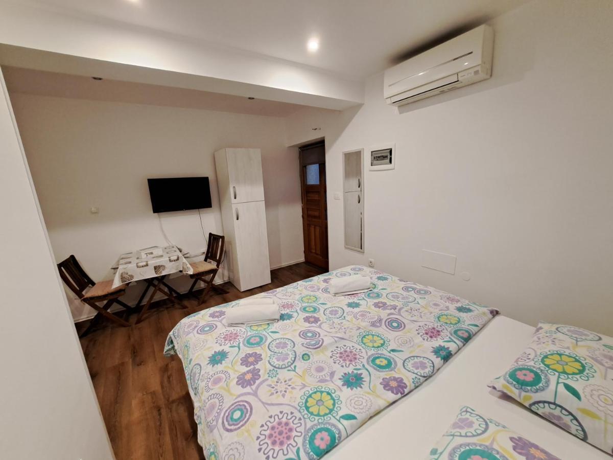 Meressa Nina&Leo Studio Apartments Novigrad Istria Exteriör bild