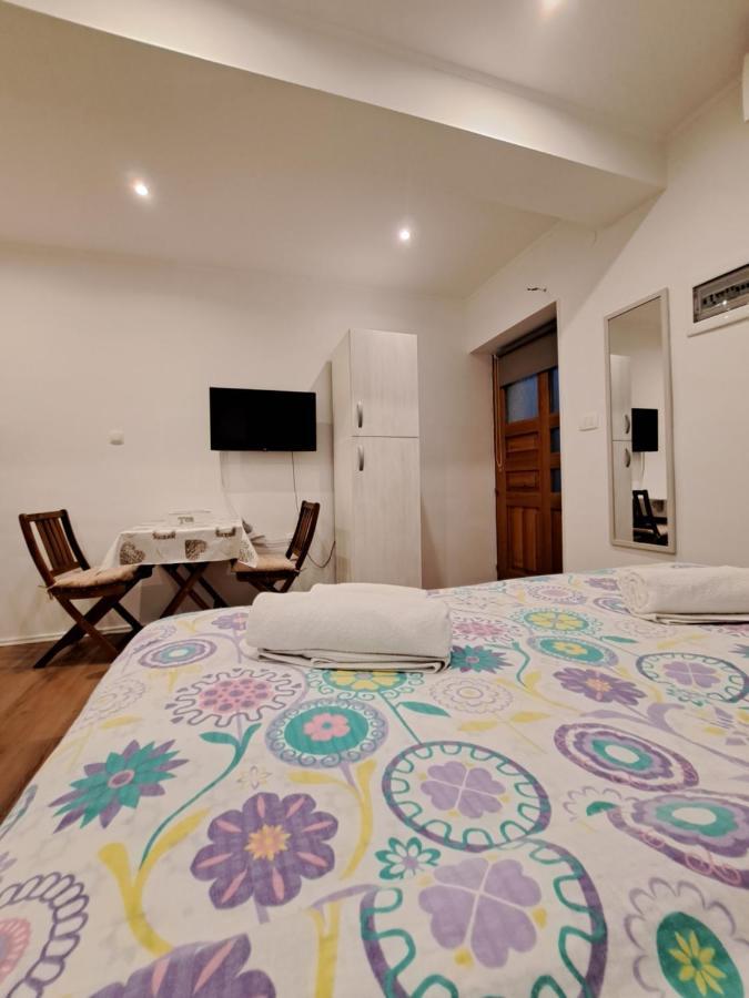 Meressa Nina&Leo Studio Apartments Novigrad Istria Exteriör bild