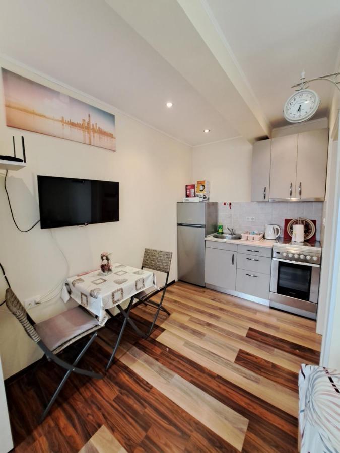 Meressa Nina&Leo Studio Apartments Novigrad Istria Exteriör bild