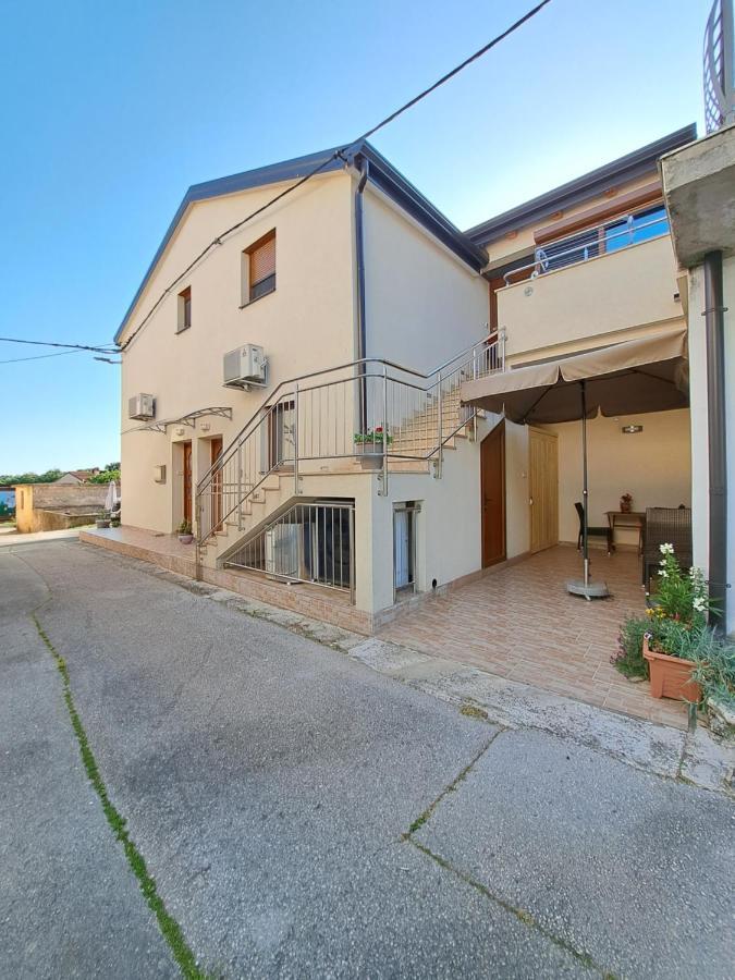 Meressa Nina&Leo Studio Apartments Novigrad Istria Exteriör bild
